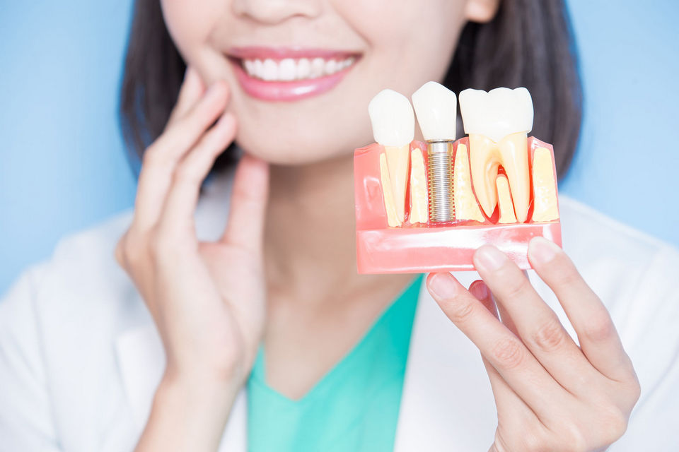 [推薦]牙醫行銷依據牙醫療程類別，區隔文字及圖片內容。